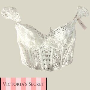 Lace Sweetheart Bustier corset with floral lace detailing in white (S/DD)